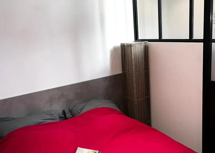 Studio tout équipé avec chambre indépendante